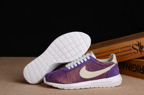 Nike Roshe Run Womenss Shoes Purple Rice White New Norway